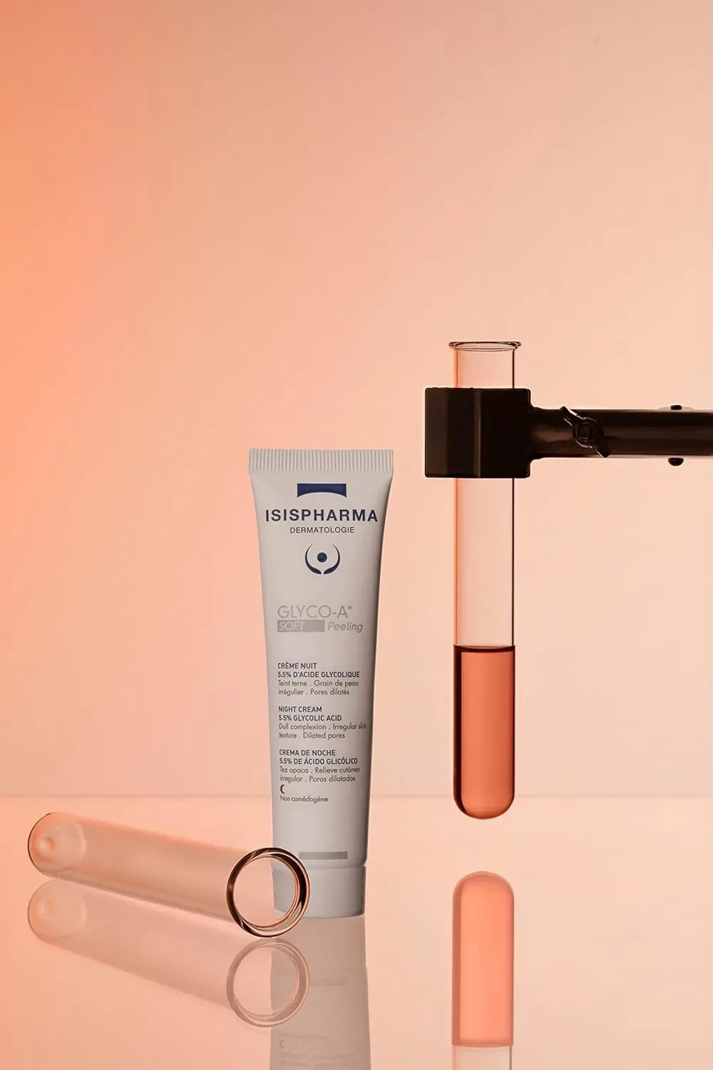 Cosmetic tube with 'ISISPHARMA' branding on a gradient