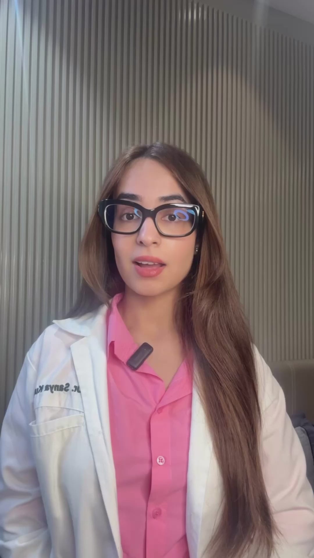 Neutriderm Foaming Cleanser Face Wash For Dry Skin: Ultra Hydrating Facial Cleanser With Niacinamide, Vitamin C, Provitamin B5 Cleansing Foam - Facial Wash Removes Makeup & Impurities - 150ml